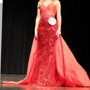 Pageant gown by Fernando Wong